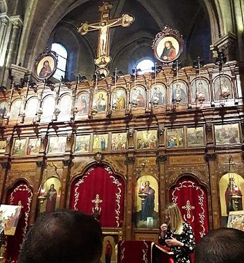 Restauration de l’ensemble des icônes d’une iconostase — église Saint-Julien-le-Pauvre — avant et après restauration